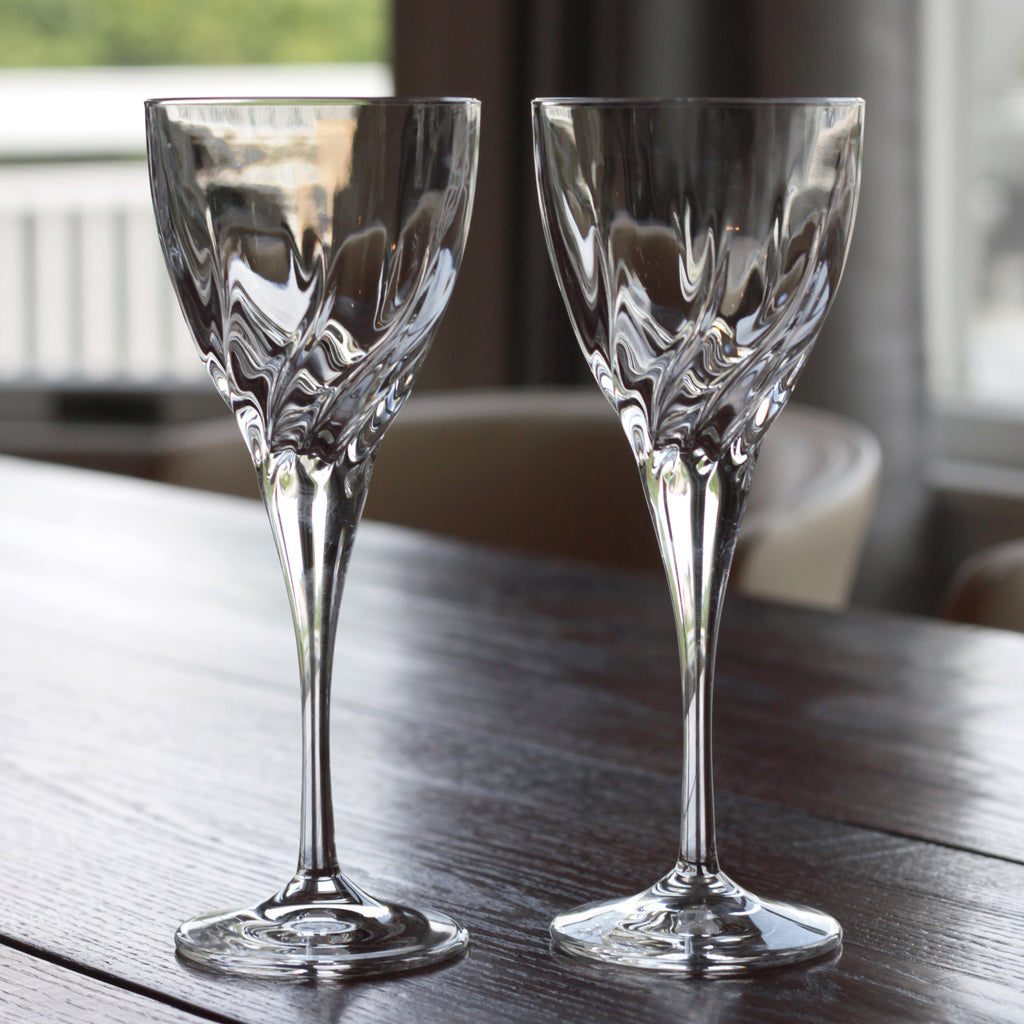 2 Vintage Crystal Etched Hummingbird Wine Glasses, 8 oz Vintage