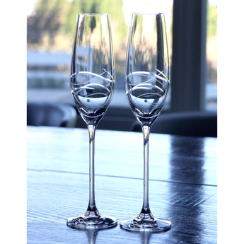 Windswept Toasting Flutes