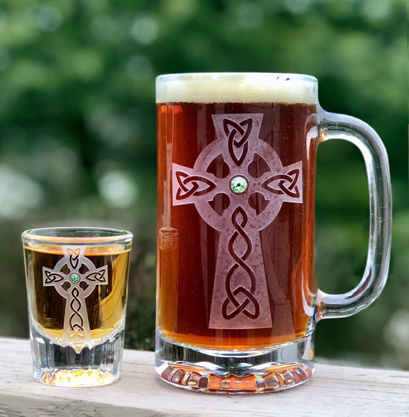 Family Crest Pint Glasses (Set of 2) – Healy Glass Artistry