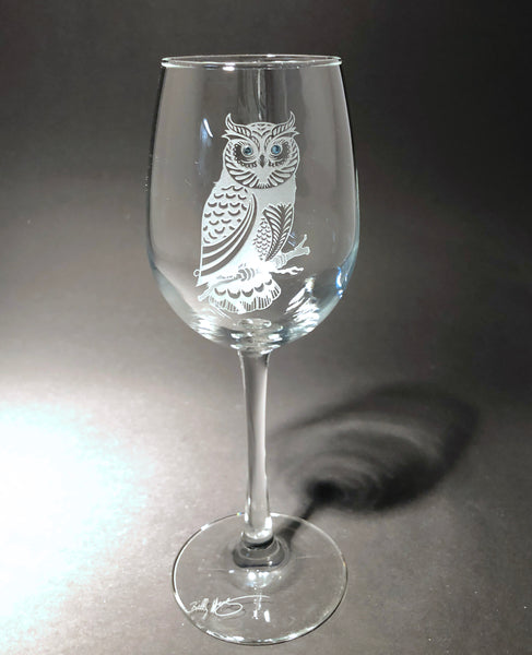 Engraved Tipsy Owl Wine Glass Set